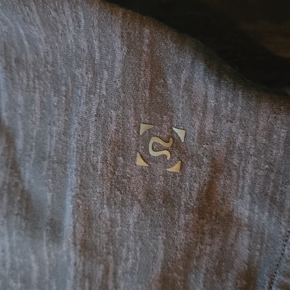 Men’s lululemon, like new. - Picture 10 of 10